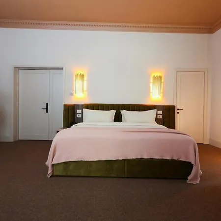 Padam Boutique 4* Tirana