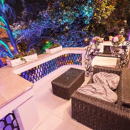 Padam Boutique 4* Tirana